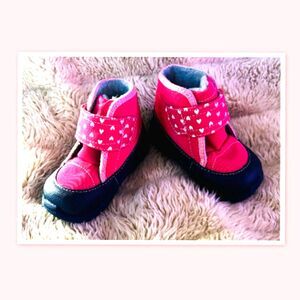 See Kai Run Girls' Blake Winter Boots In Pink With A Heart Pattern ~  Size 6